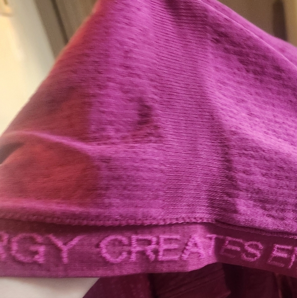 Lululemon - Picture 6 of 10